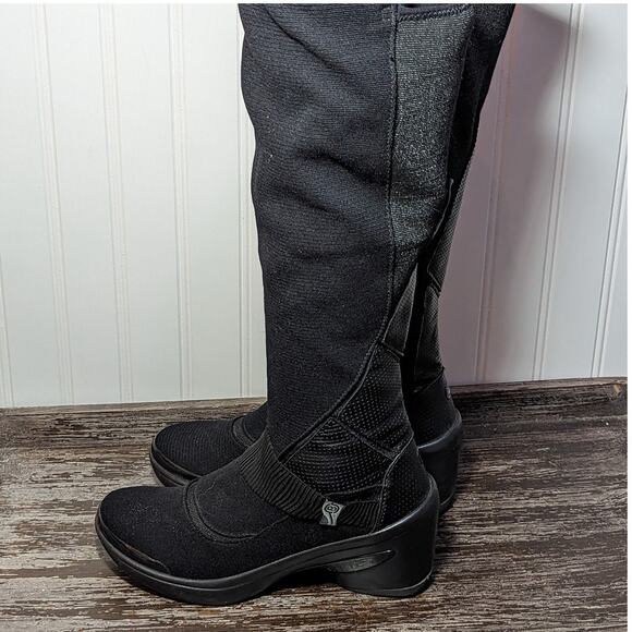 Bzees Women's Black Knee High Tall Riding Comfort Boot Size 7 M - Picture 3 of 6